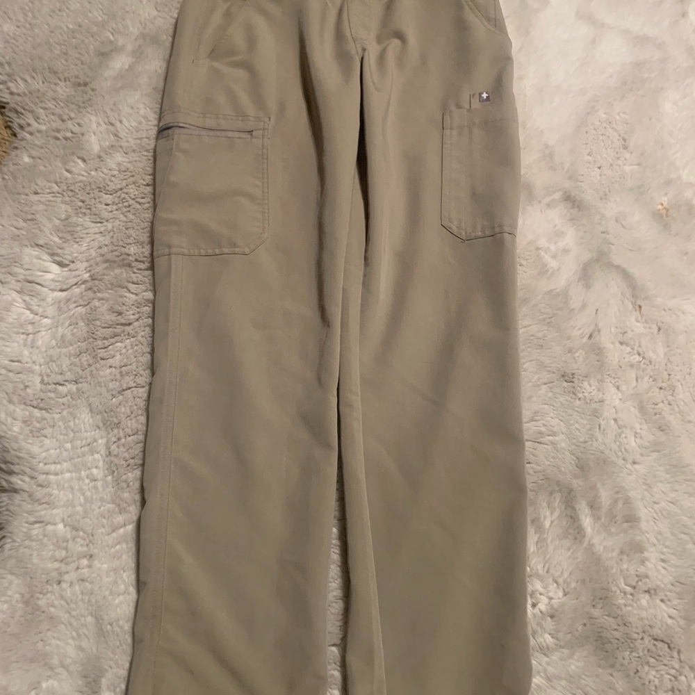 GUC Figs women’s tan Yola scrub pant